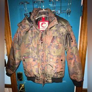 Used like New Canada Brand winter boys jacket size L (14-16)